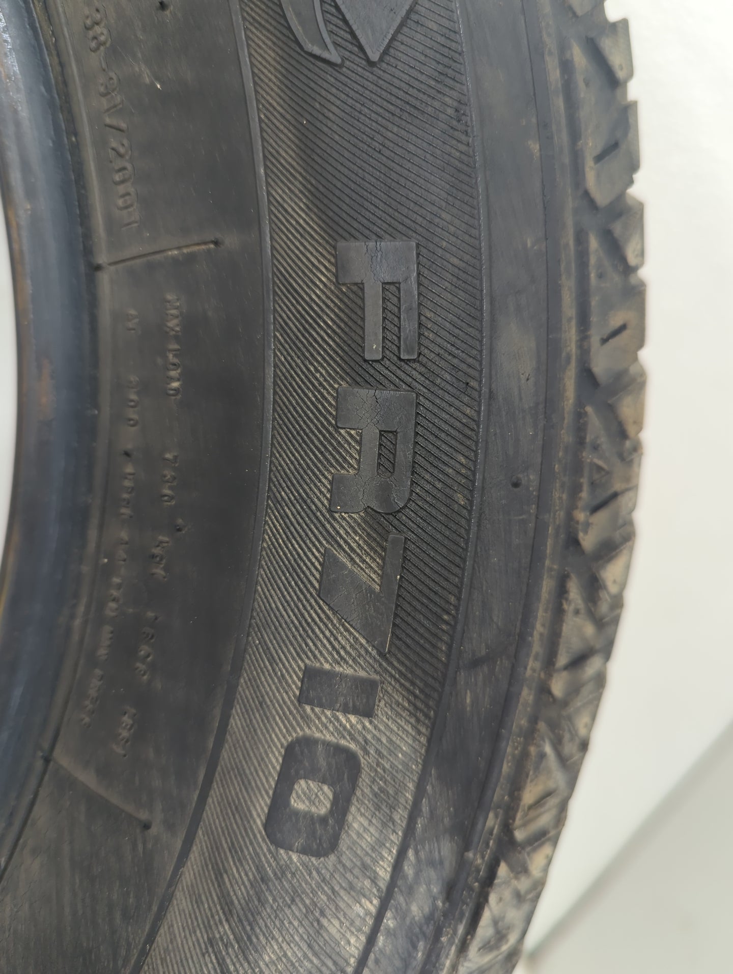 Used Tire 225/60R16 FIRESTONE TRI 97T - Tread Depth 9/32 - Oemusedautoparts1.com