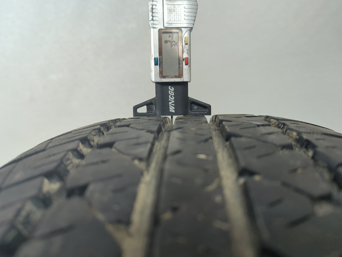 Used Tire 225/60R16 FIRESTONE TRI 97T - Tread Depth 9/32 - Oemusedautoparts1.com