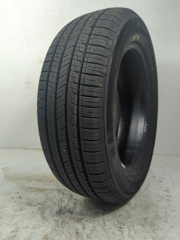 Used Tire 205/60R16 IRONHEAD REFLEX H-01 92V - Tread Depth 10/32 - Oemusedautoparts1.com