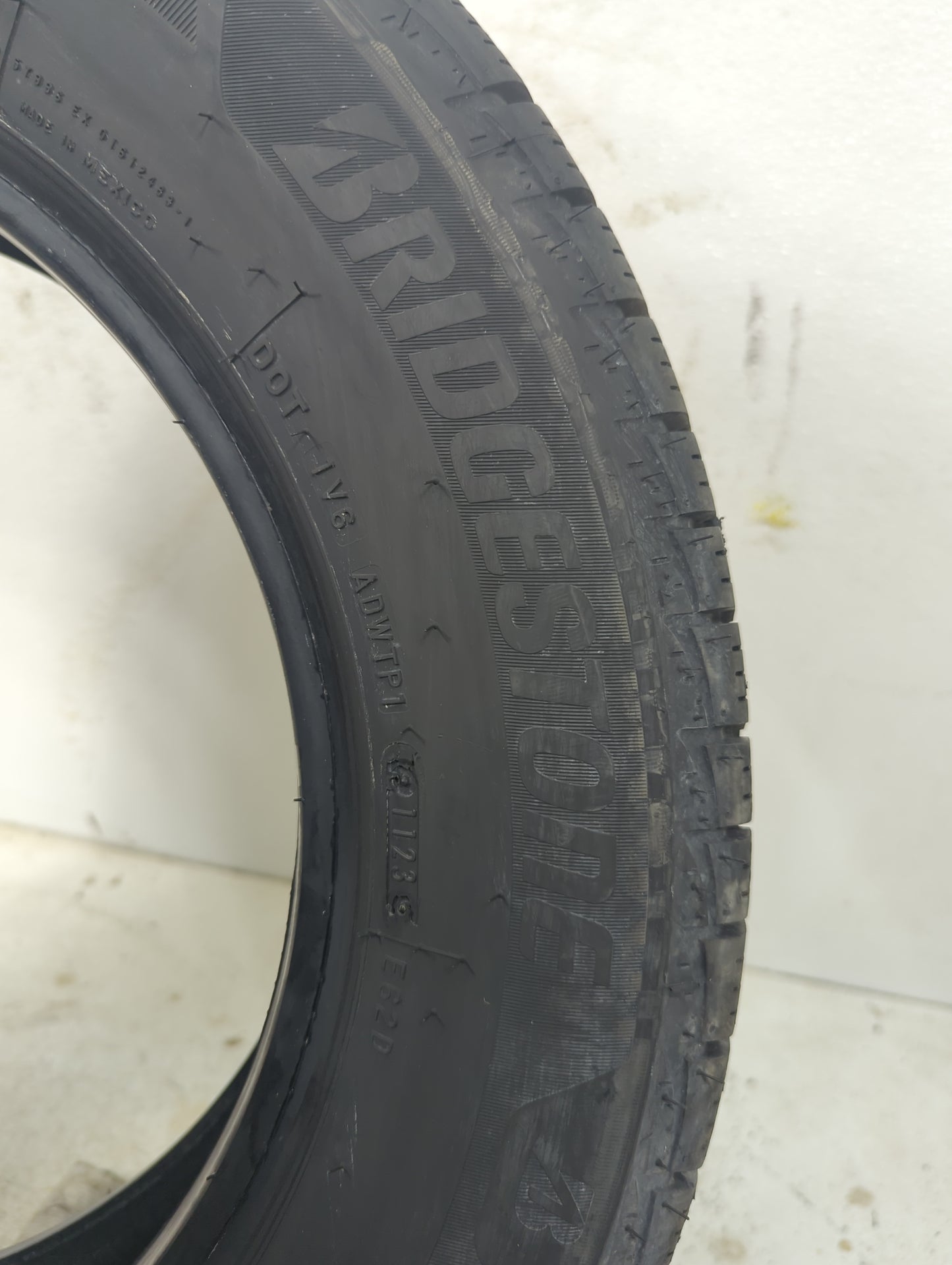 Used Tire - Tread Depth null/32 - Oemusedautoparts1.com