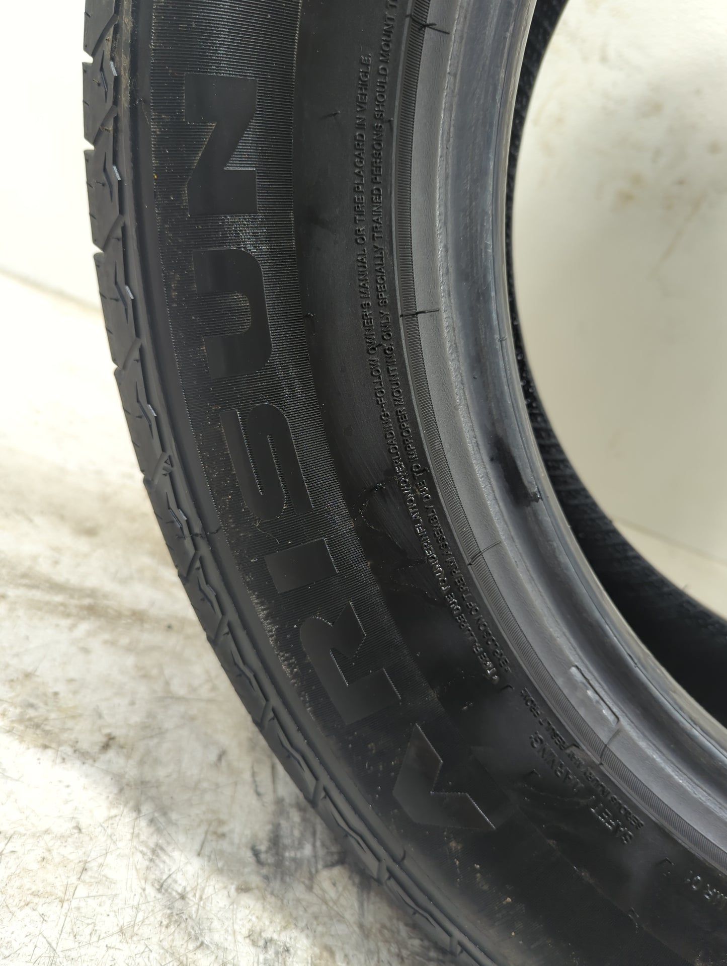 Used Tire 245/60R18 ARISUN ARESTA ZG02 105T - Tread Depth 8/32 - Oemusedautoparts1.com