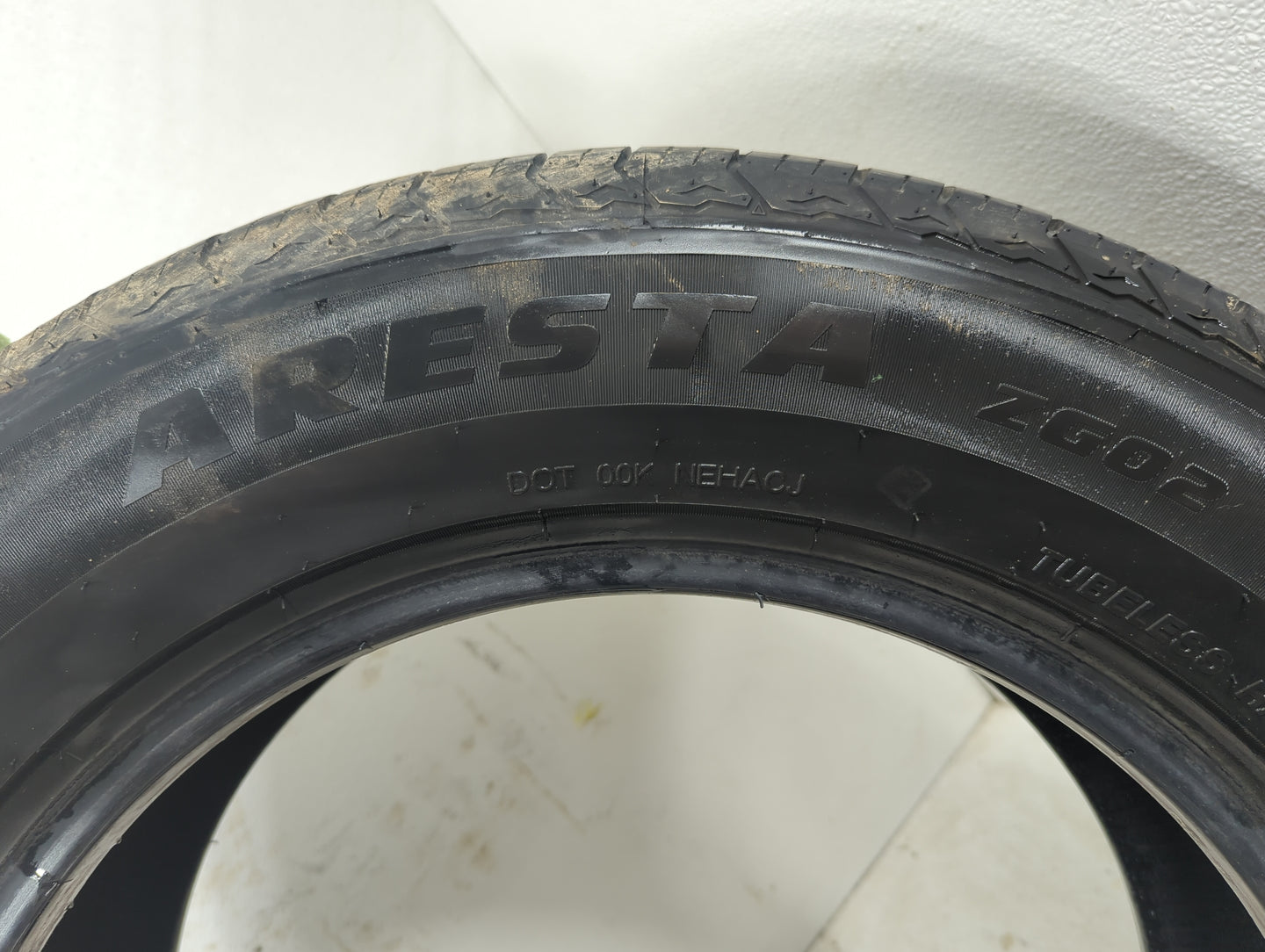 Used Tire 245/60R18 ARISUN ARESTA ZG02 105T - Tread Depth 8/32 - Oemusedautoparts1.com