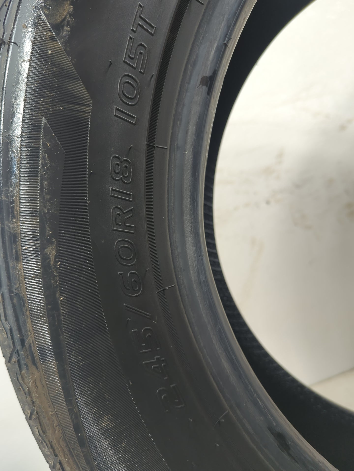 Used Tire 245/60R18 ARISUN ARESTA ZG02 105T - Tread Depth 8/32 - Oemusedautoparts1.com
