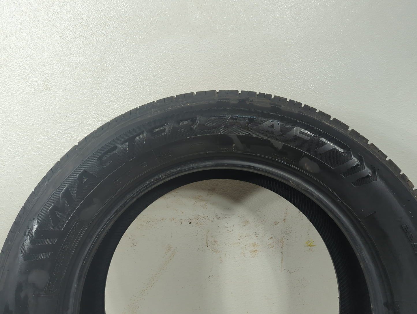 Used Tire 225/60R17 MASTERCRAFT STRATUS AS 99H - Tread Depth 8/32 - Oemusedautoparts1.com