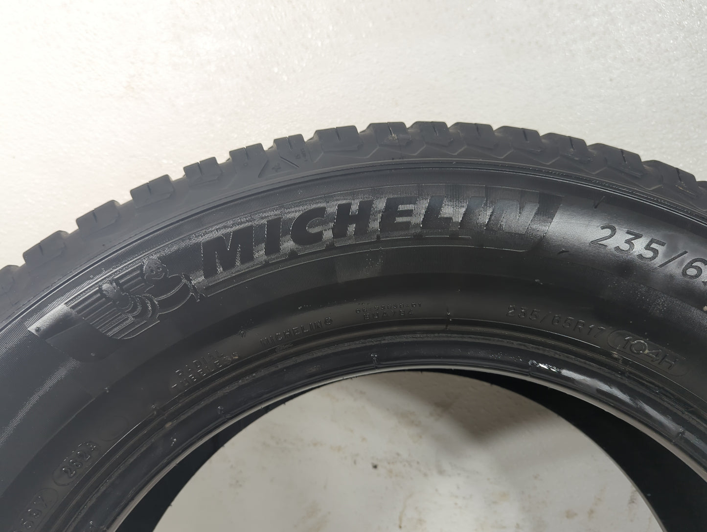 Used Tire 235/65R17 MICHELIN CROSSCLIMATE 2 104H - Tread Depth 8/32 - Oemusedautoparts1.com