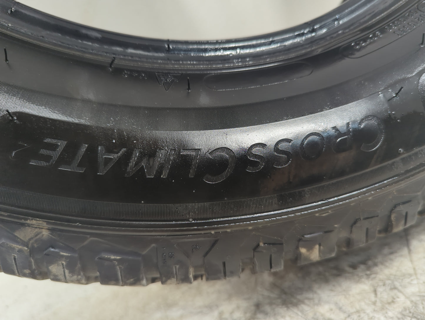 Used Tire 235/65R17 MICHELIN CROSSCLIMATE 2 104H - Tread Depth 8/32 - Oemusedautoparts1.com
