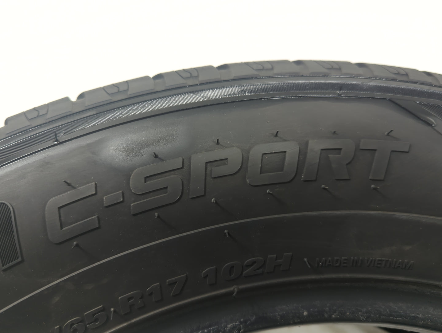 Used Tire 225/65R17 PHANTOM C-SPORT 102H - Tread Depth 9/32 - Oemusedautoparts1.com