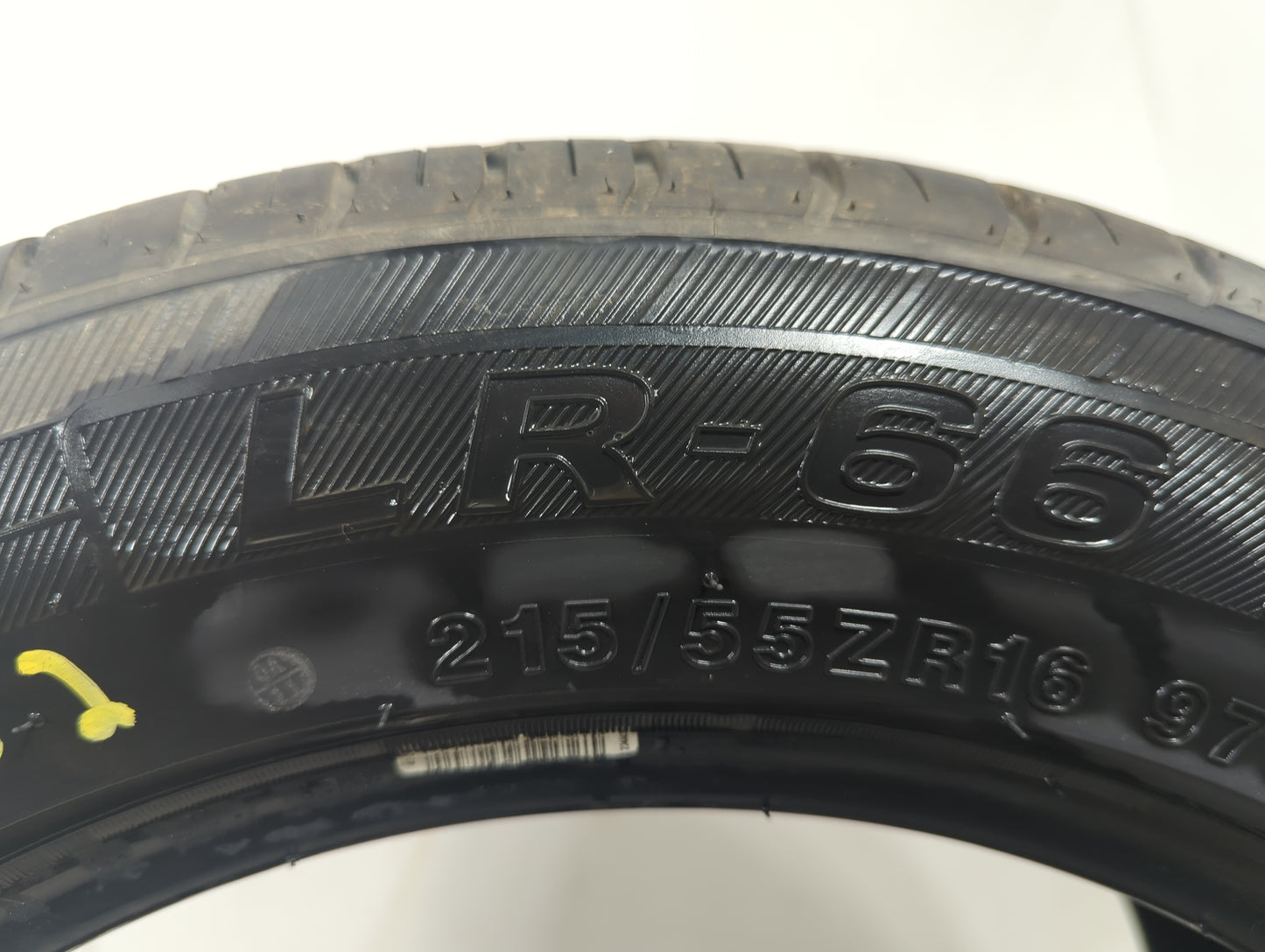 Used Tire 215/55R16 LANCASTER LR-66 97W - Tread Depth 7/32 - Oemusedautoparts1.com