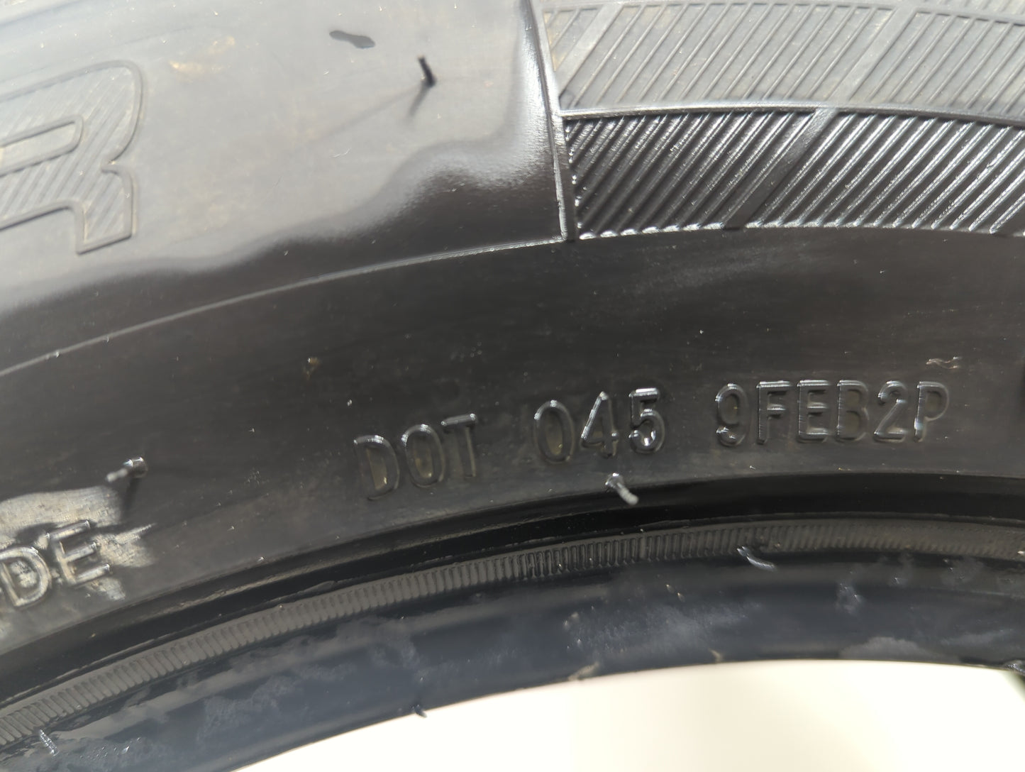 Used Tire 215/55R16 LANCASTER LR-66 97W - Tread Depth 7/32 - Oemusedautoparts1.com