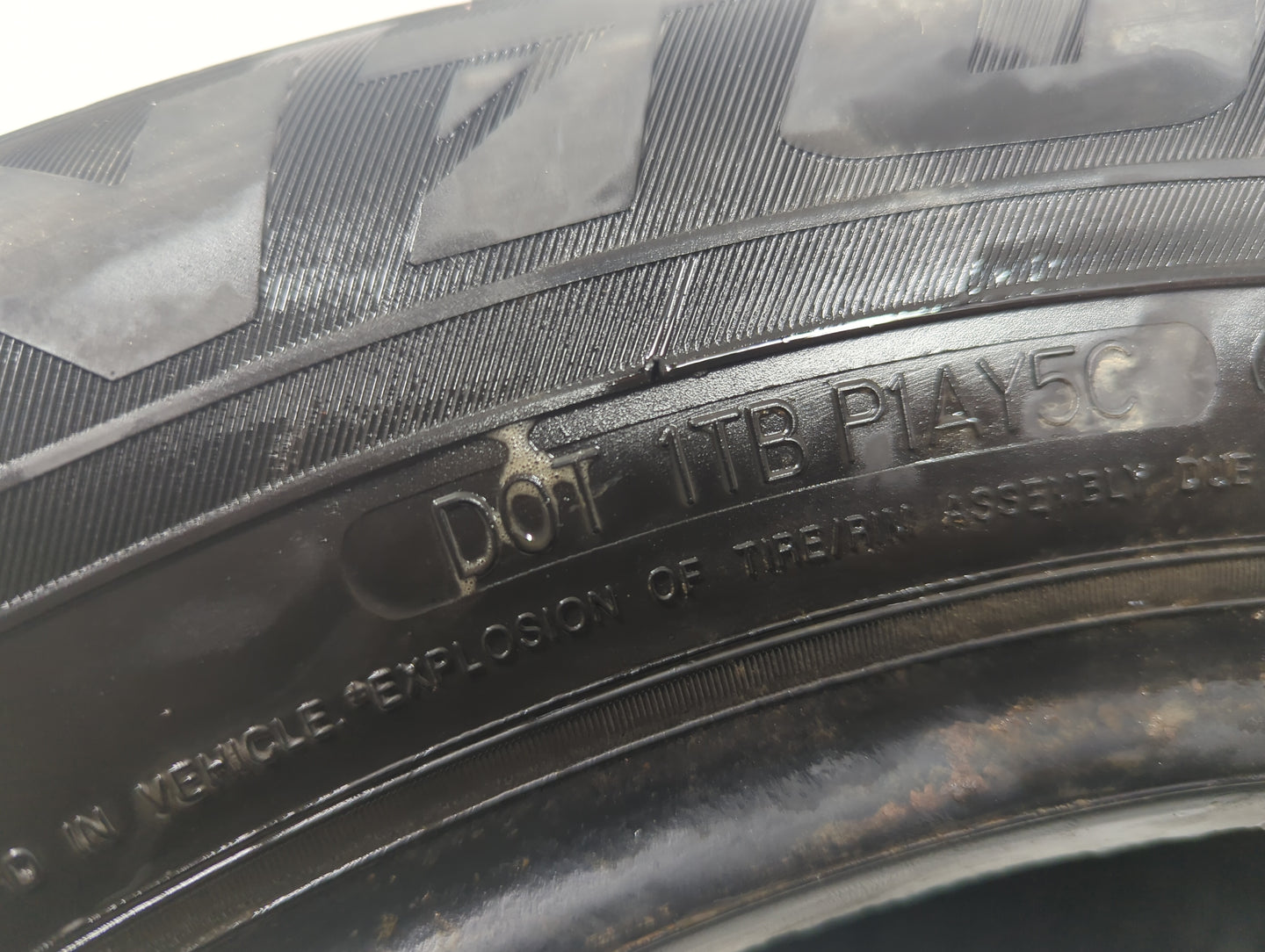 Used Tire 215/60R16 SENTURY TOURING 95H - Tread Depth 10/32 - Oemusedautoparts1.com