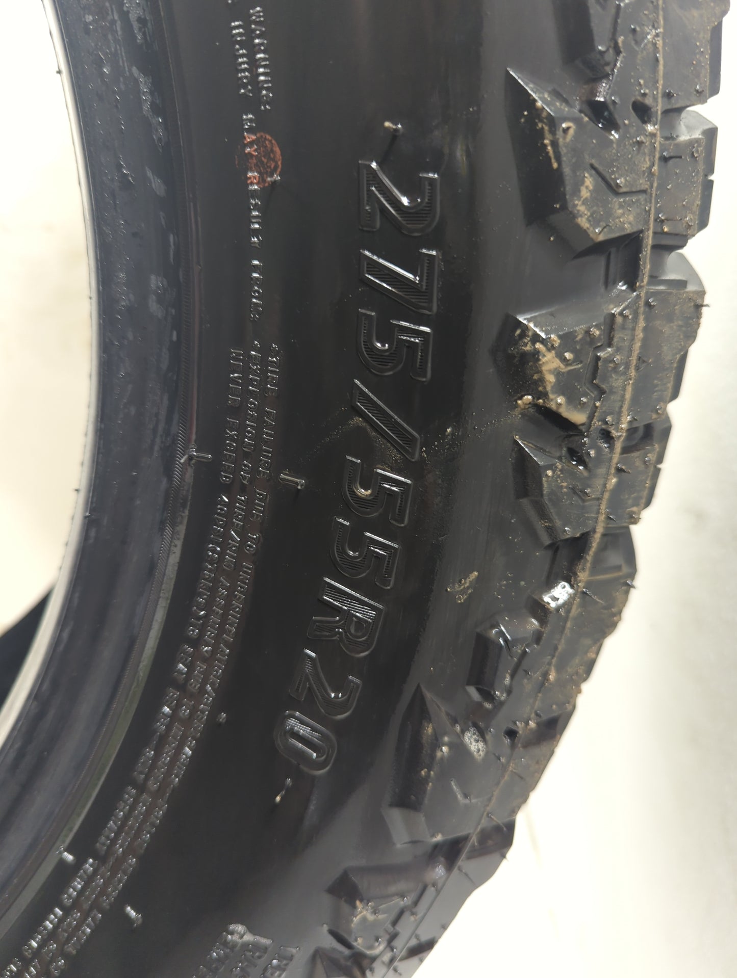 Used Tire 275/55R20 IRONHEAD THRASHER 117T - Tread Depth 12/32 - Oemusedautoparts1.com