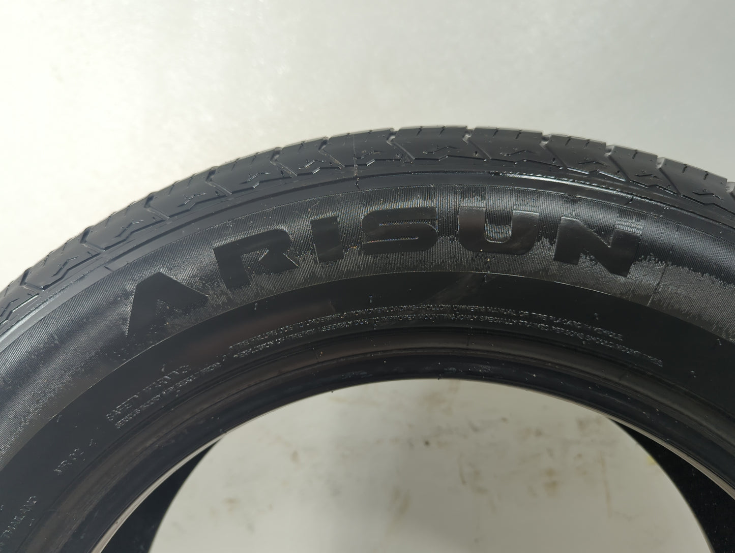 Used Tire 245/60R18 ARISUN ARESTA ZG02 105T - Tread Depth 9/32 - Oemusedautoparts1.com