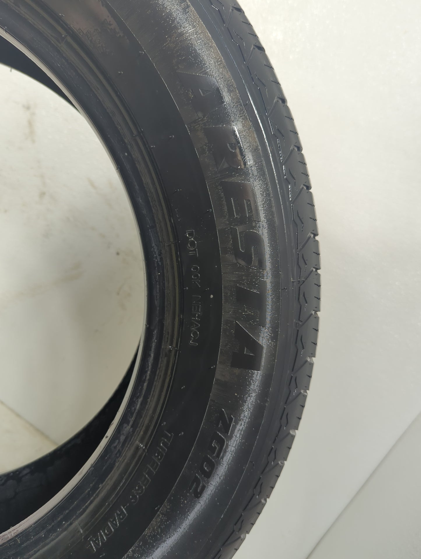 Used Tire 245/60R18 ARISUN ARESTA ZG02 105T - Tread Depth 9/32 - Oemusedautoparts1.com