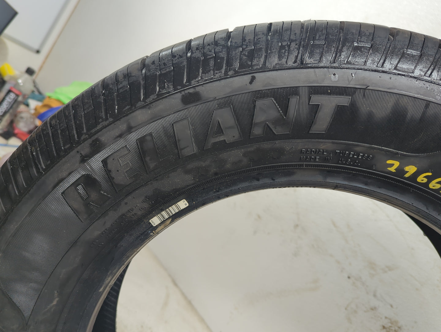 Used Tire 225/65R17 GOODYEAR RELIANT ALL-SEASON 102H - Tread Depth null/32 - Oemusedautoparts1.com