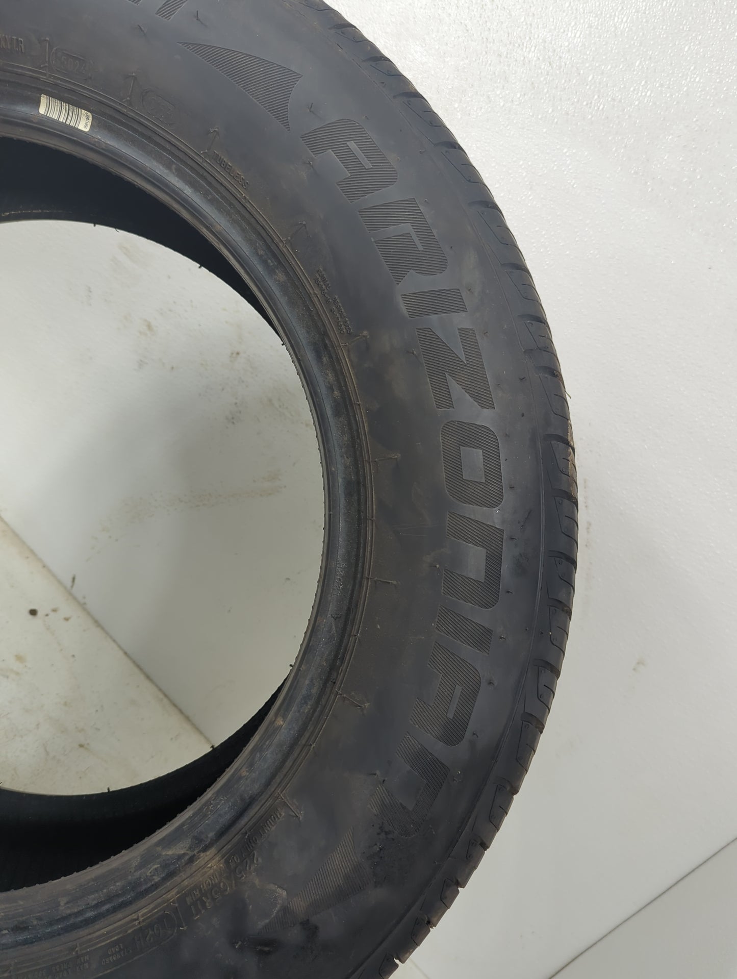 Used Tire 225/65R17 SILVERSTONE ARZON 102H - Tread Depth 8/32 - Oemusedautoparts1.com