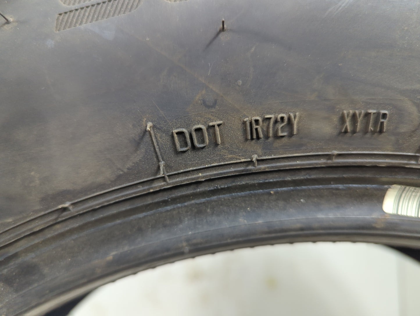 Used Tire 225/65R17 SILVERSTONE ARZON 102H - Tread Depth 8/32 - Oemusedautoparts1.com