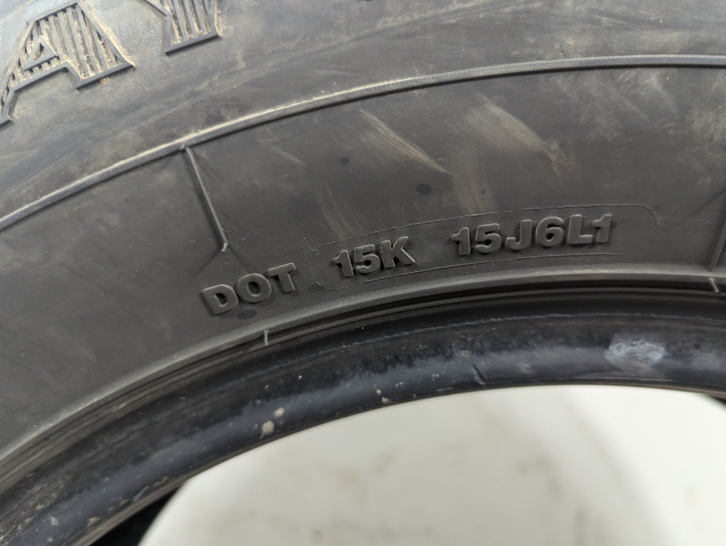 Used Tire - Tread Depth null/32 - Oemusedautoparts1.com