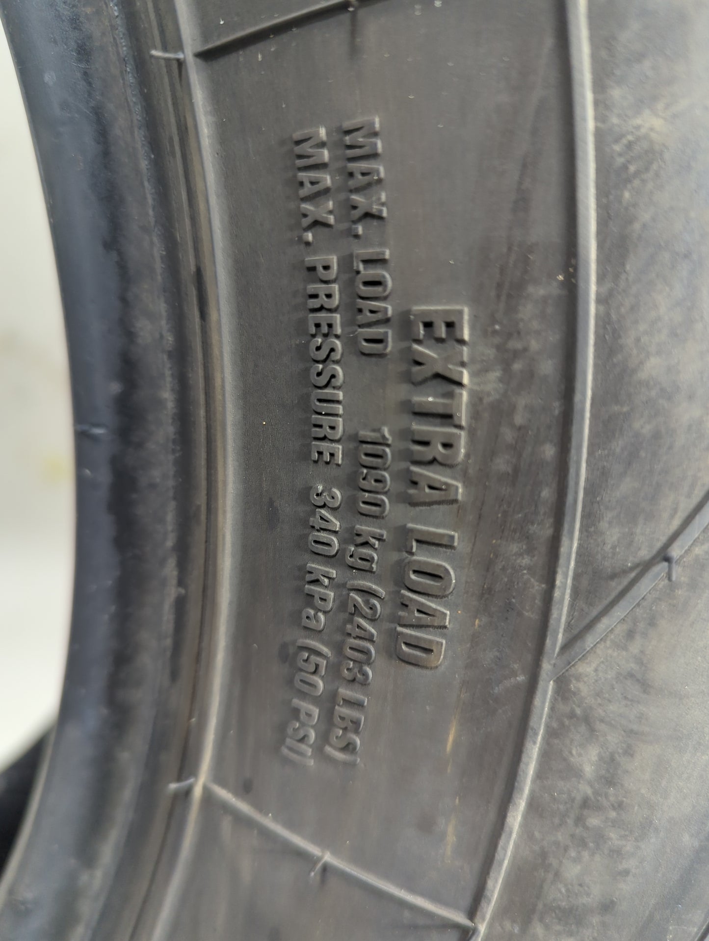 Used Tire - Tread Depth null/32 - Oemusedautoparts1.com