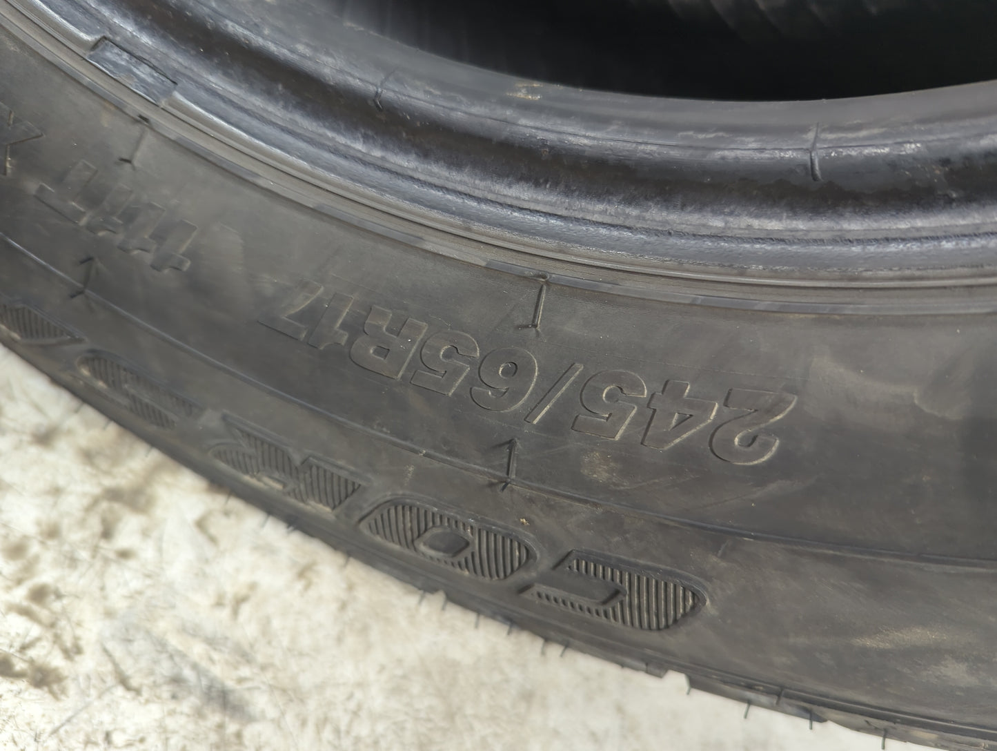Used Tire - Tread Depth null/32 - Oemusedautoparts1.com