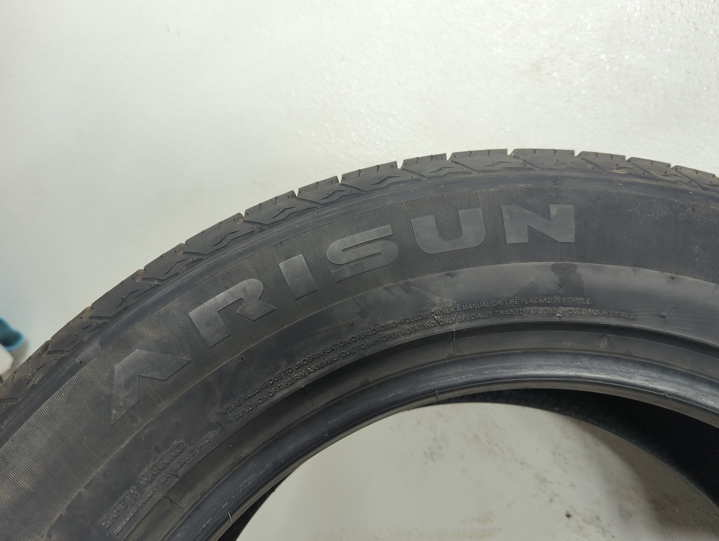 Used Tire - Tread Depth null/32 - Oemusedautoparts1.com
