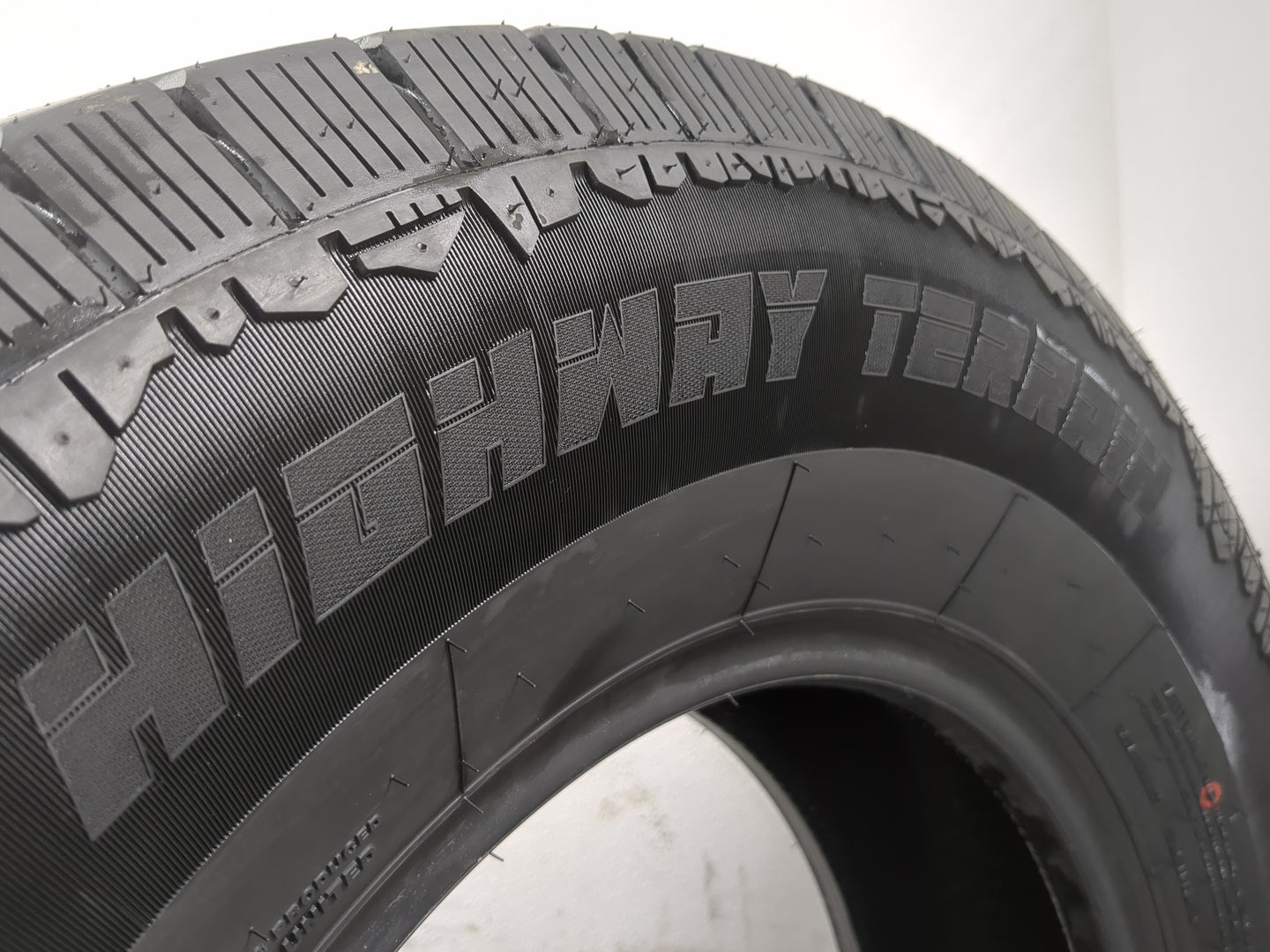 Used Tire 245/70R16 MOHAWK HIGHWAY TERRAIN 111T - Tread Depth 12/32 - Oemusedautoparts1.com