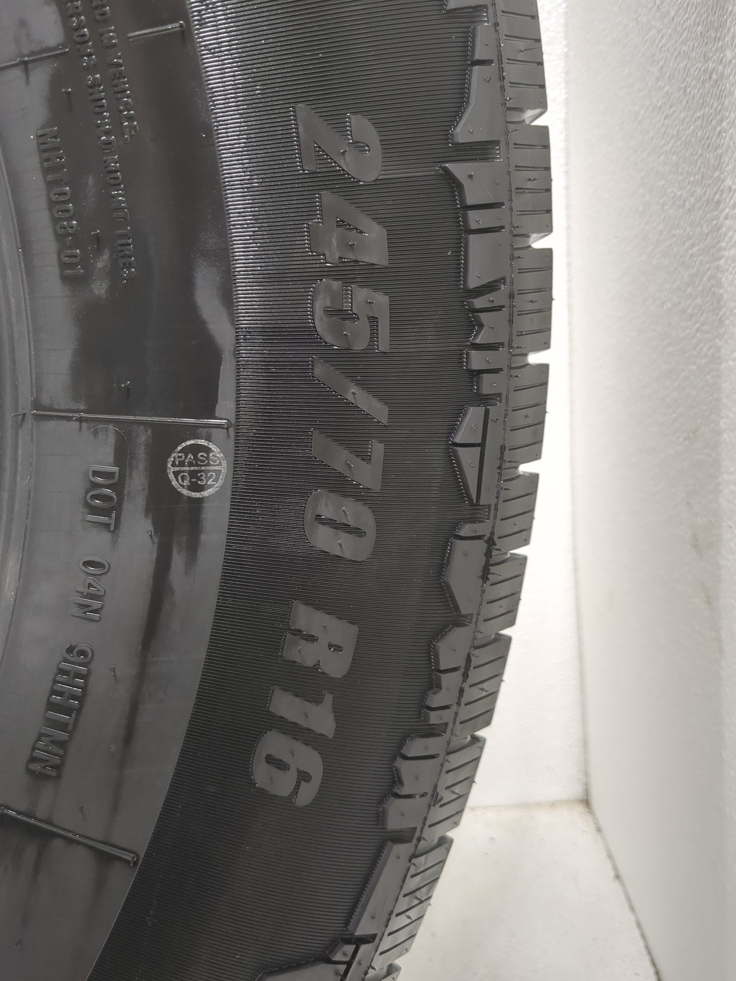 Used Tire 245/70R16 MOHAWK HIGHWAY TERRAIN 111T - Tread Depth 12/32 - Oemusedautoparts1.com