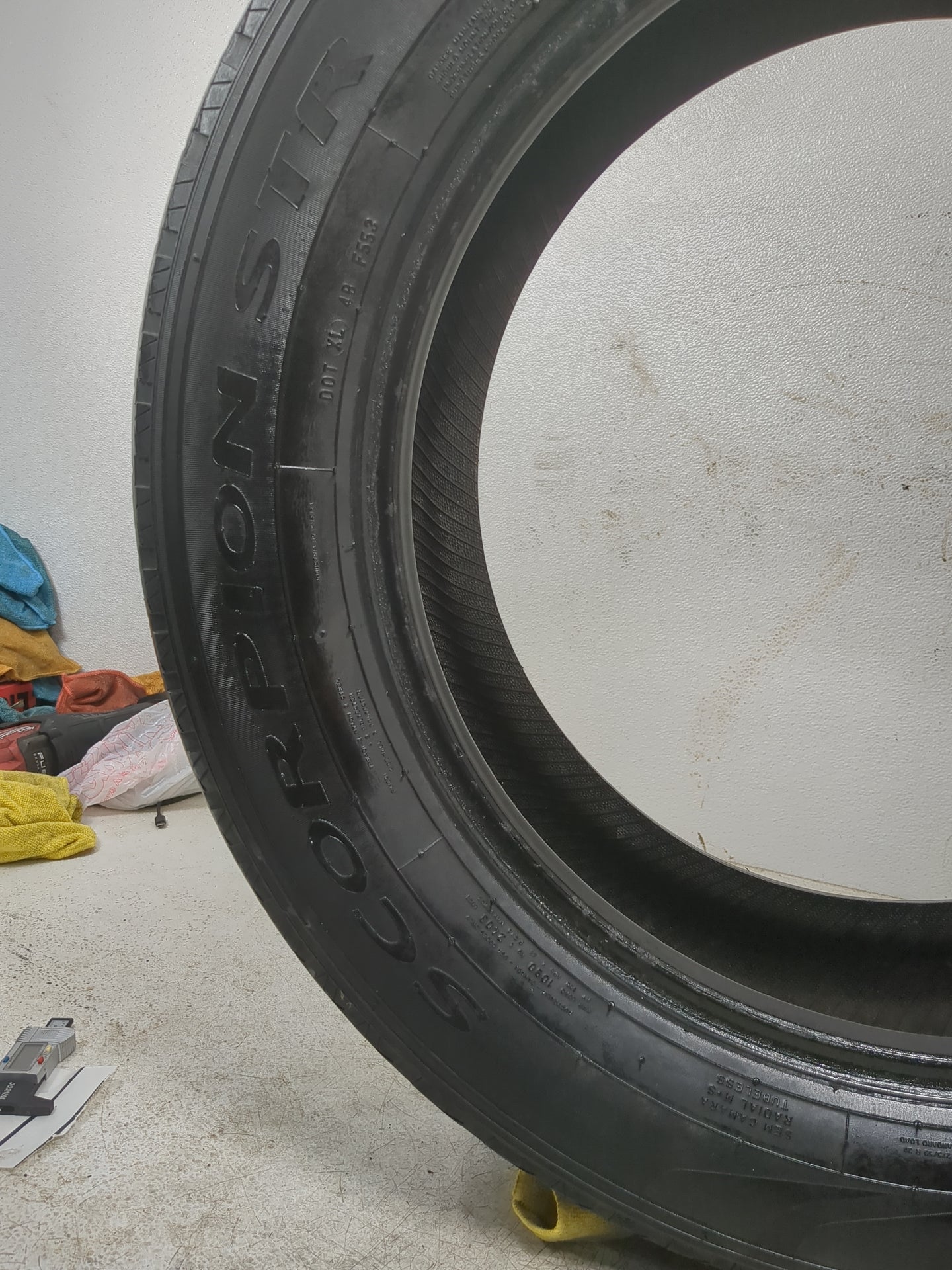 Used Tire 275/55R20 PIRELLI SCORPION STR 111H - Tread Depth 7/32 - Oemusedautoparts1.com