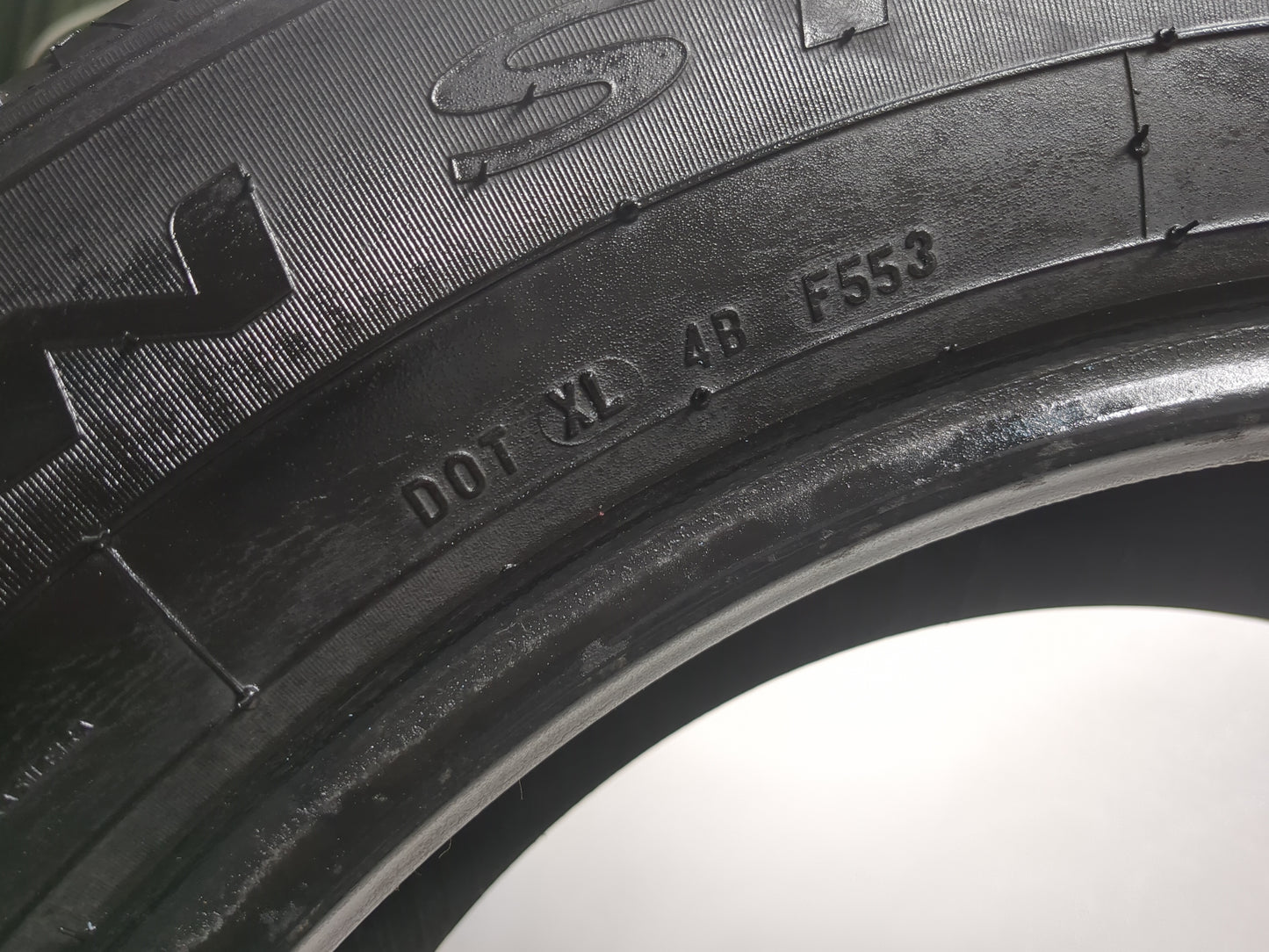 Used Tire 275/55R20 PIRELLI SCORPION STR 111H - Tread Depth 7/32 - Oemusedautoparts1.com