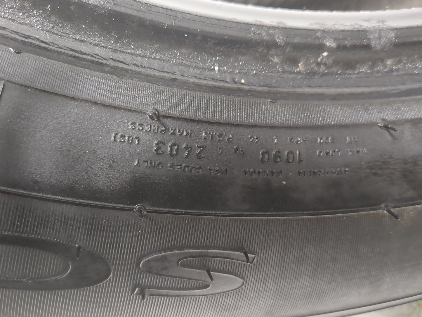 Used Tire 275/55R20 PIRELLI SCORPION STR 111H - Tread Depth 7/32 - Oemusedautoparts1.com