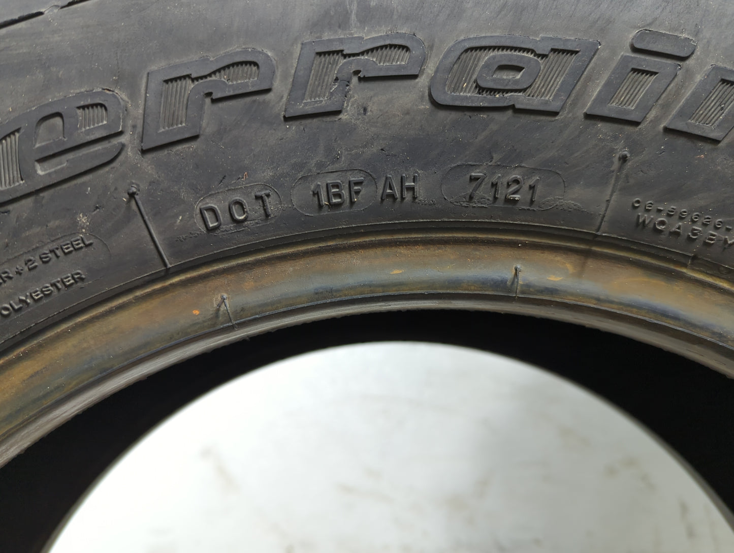 Used Tire 265/70R17 BFGOODRICH ALL-TERRAIN T/A KO2 121S - Tread Depth 10/32 - Oemusedautoparts1.com