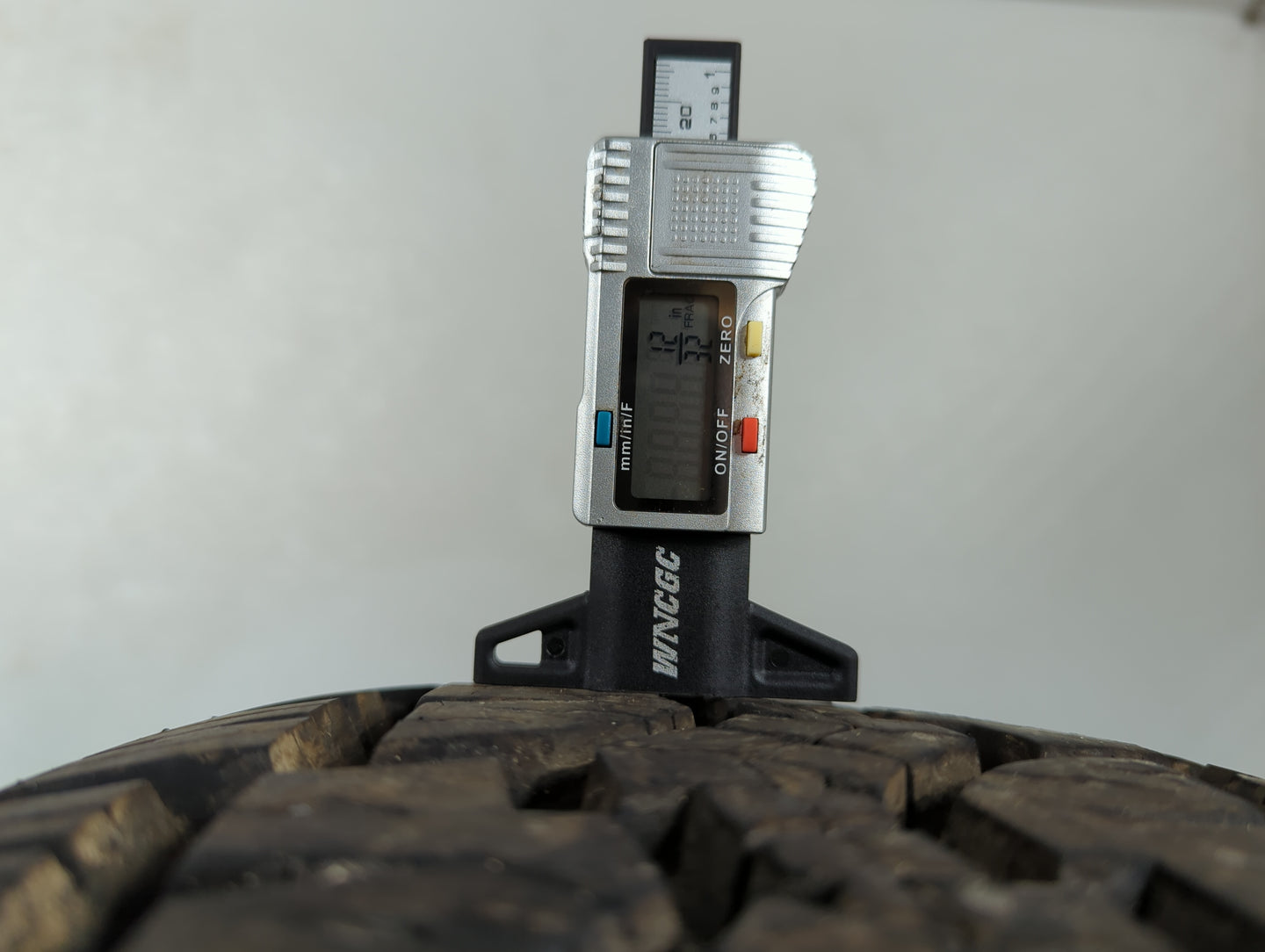 Used Tire 245/75R16 DEXTERO ALL TERRAIN DAT 109T - Tread Depth 12/32 - Oemusedautoparts1.com