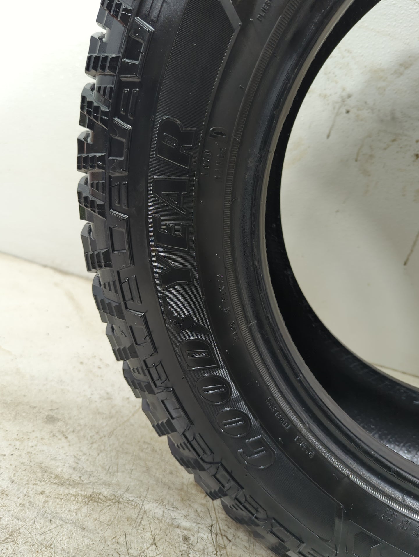 Used Tire 225/65R17 GOODYEAR WORKHORSE AT 107S - Tread Depth 14/32 - Oemusedautoparts1.com