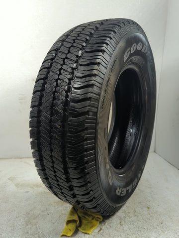 Used Tire 245/70R16 GOODYEAR WRANGLER SR-A 106S - Tread Depth 13/32 - Oemusedautoparts1.com
