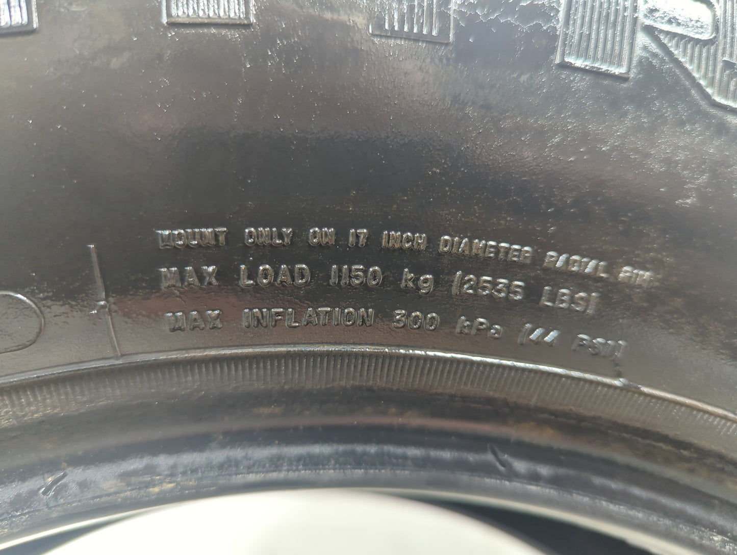 Used Tire 265/70R17 CONTINENTAL CONTITRAC SUV 113S - Tread Depth 10/32 - Oemusedautoparts1.com