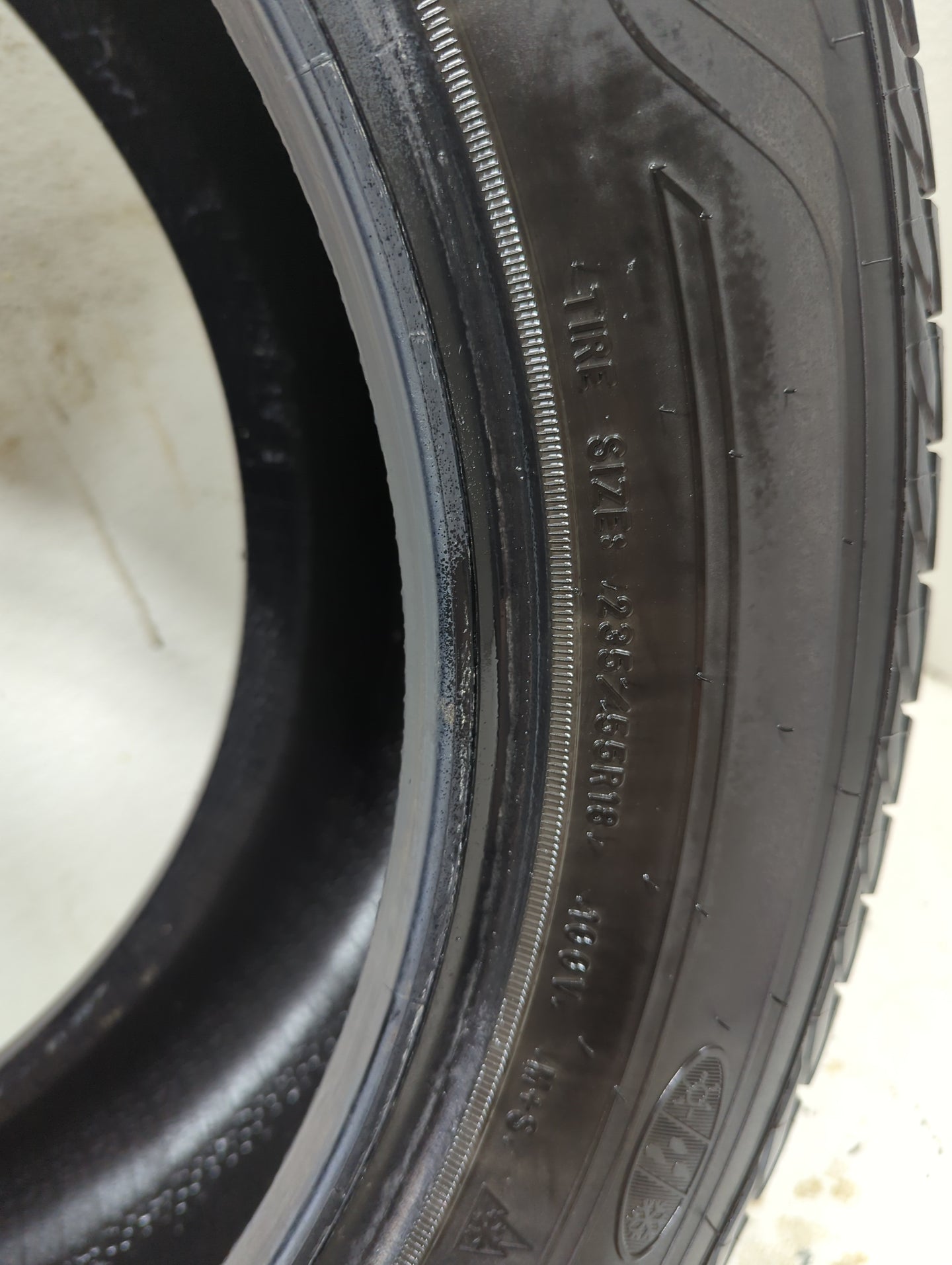 Used Tire 235/55R18 GOODYEAR ASSURANCE WEATHER READY 100V - Tread Depth 9/32 - Oemusedautoparts1.com