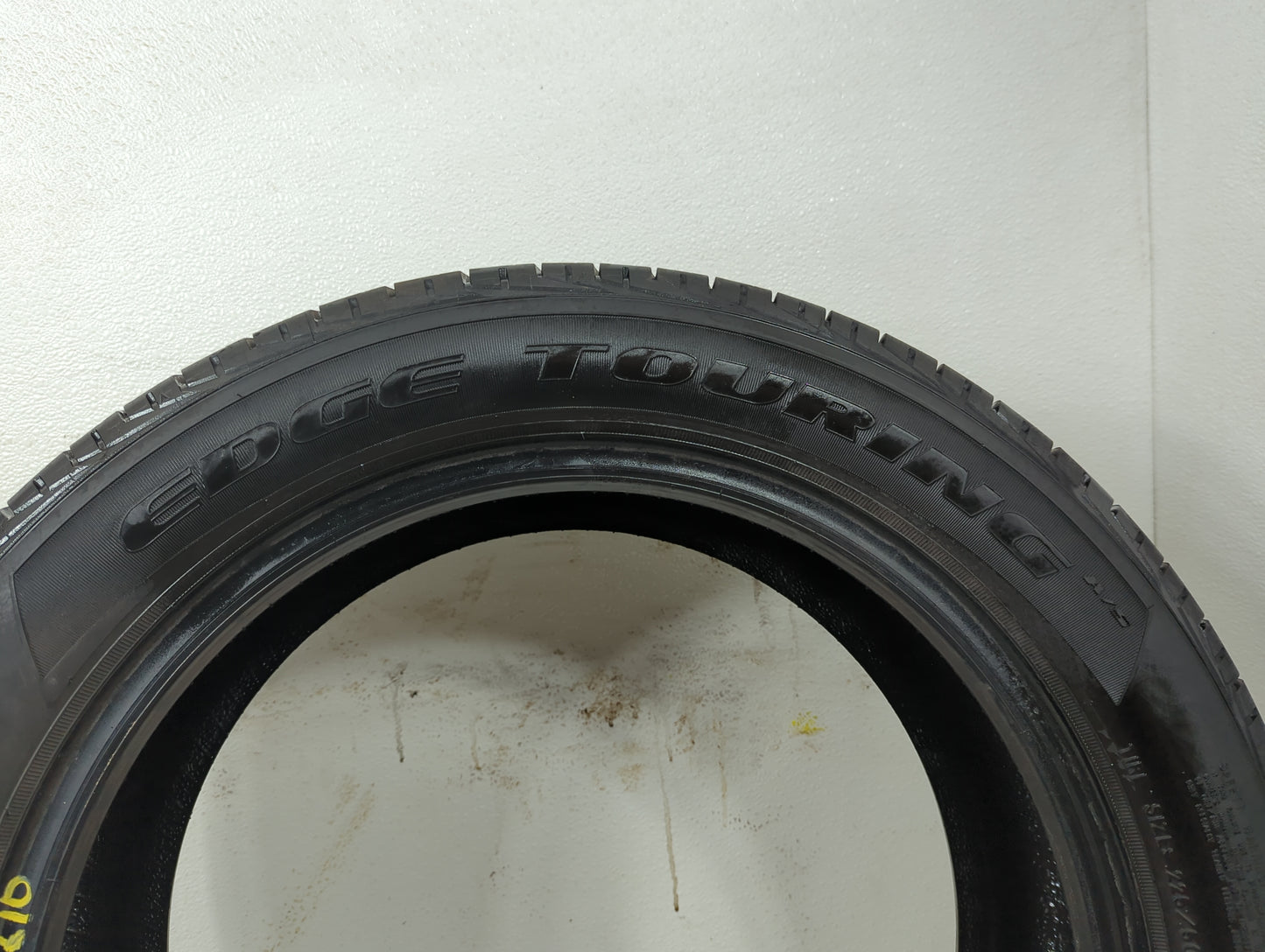Used Tire 225/50R17 KELLY EDGE TOURING 94V - Tread Depth 10/32 - Oemusedautoparts1.com