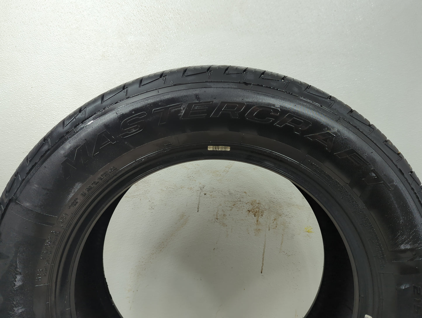 Used Tire 215/60R16 MASTERCRAFT COURSER QUEST 95V - Tread Depth 10/32 - Oemusedautoparts1.com