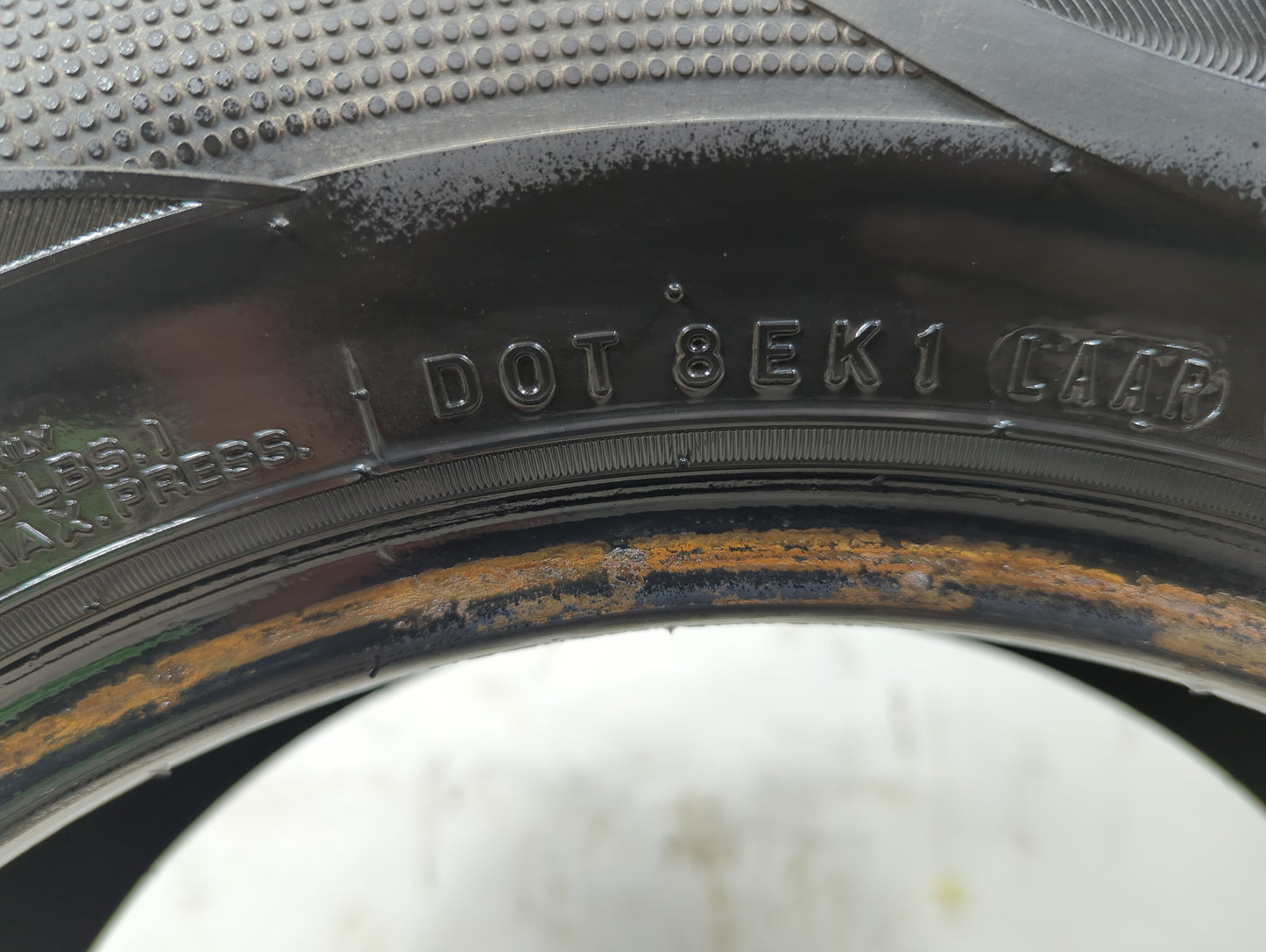 Used Tire 205/65R15 SAILUN SH402 4XS 92H - Tread Depth 9/32 - Oemusedautoparts1.com