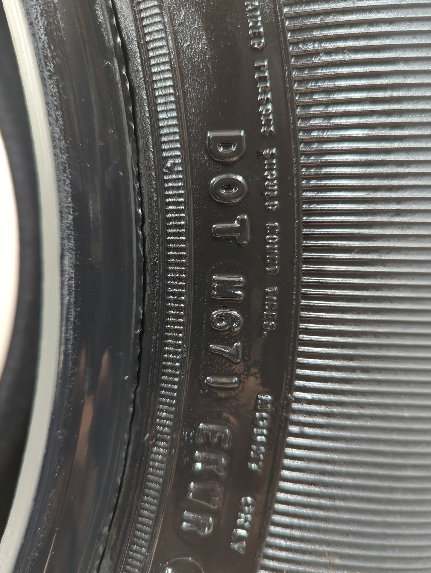 Used Tire 225/75R16 GOODYEAR WRANGLER ST 104S - Tread Depth 9/32 - Oemusedautoparts1.com
