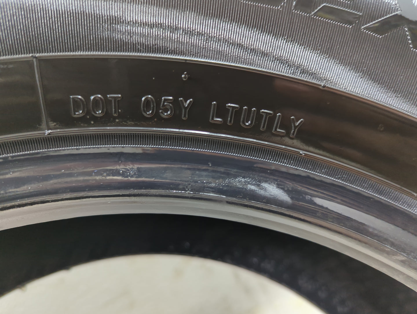 Used Tire 235/65R16 IRONHEAD REFLEX H/T 103T - Tread Depth 9/32 - Oemusedautoparts1.com