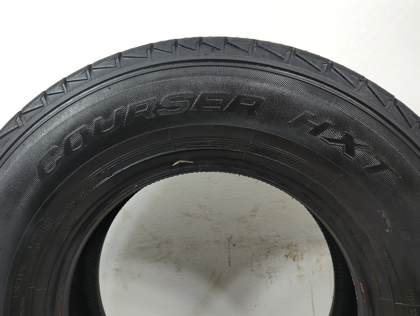 Used Tire 245/75R16 MASTERCRAFT COURSER HXT - Tread Depth 10/32 - Oemusedautoparts1.com