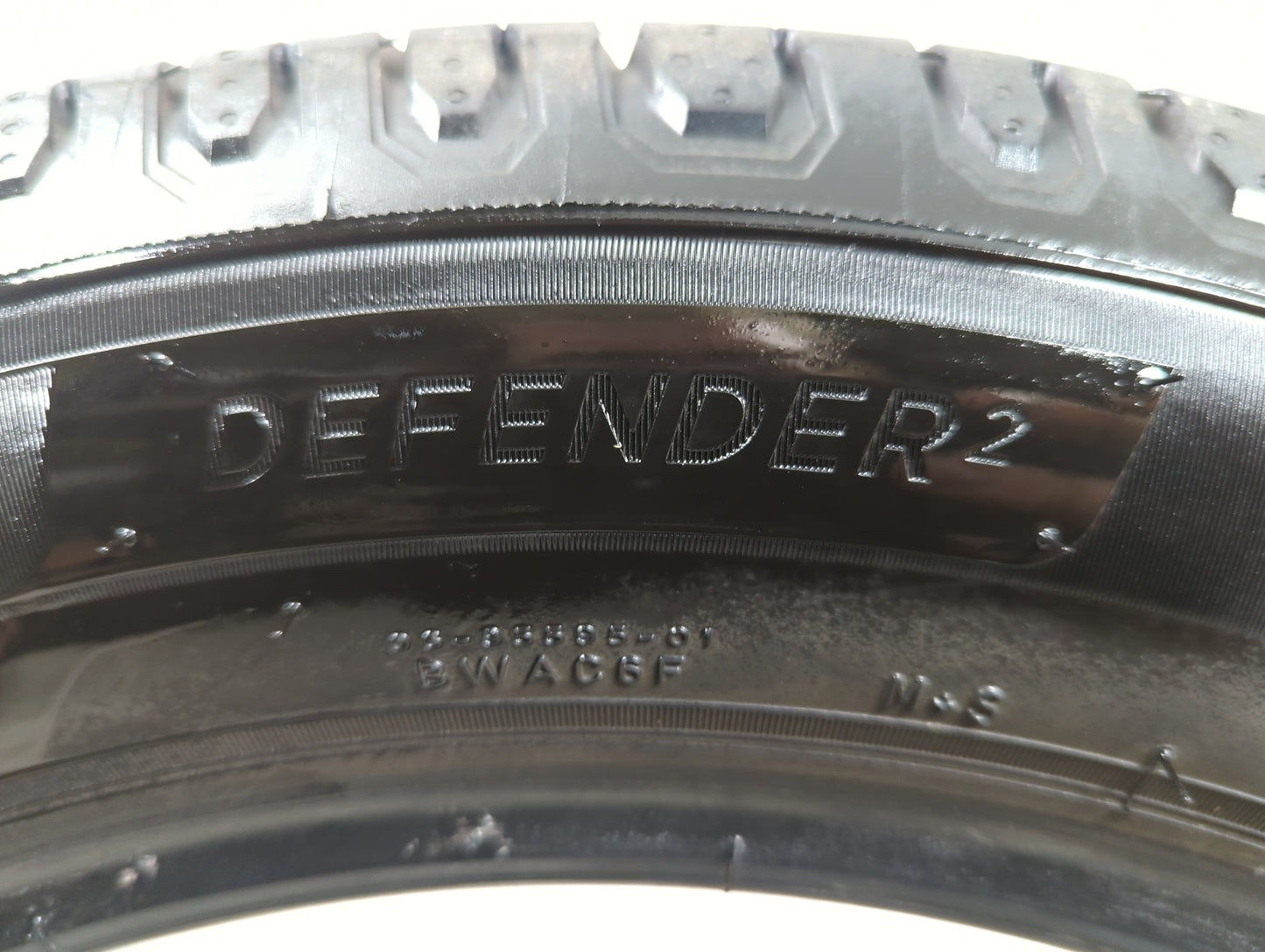 Used Tire 225/55R17 MICHELIN DEFENDER2 101H - Tread Depth 11/32 - Oemusedautoparts1.com