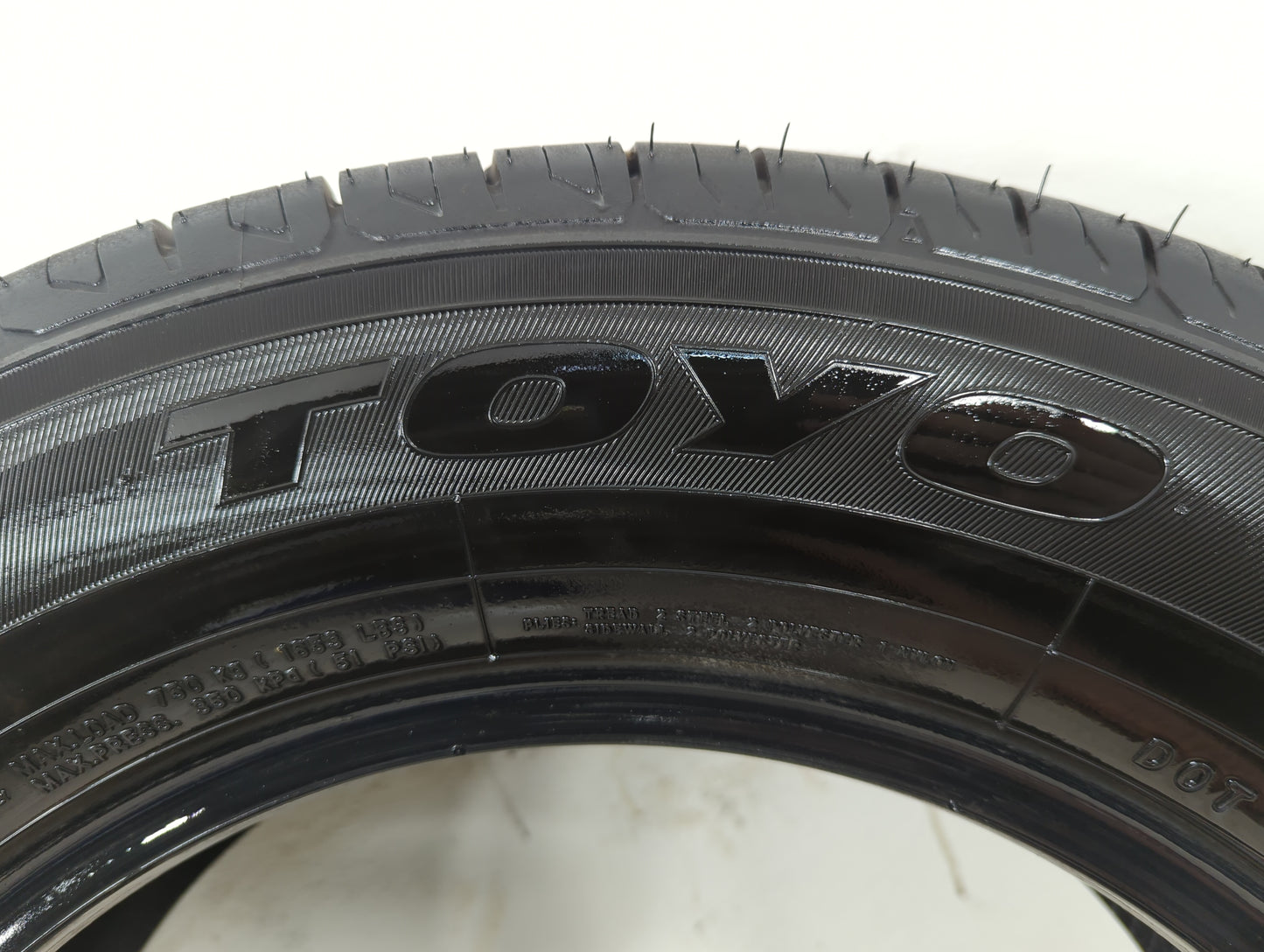 Used Tire 225/60R16 TOYO EXTENSA A/S 98H - Tread Depth 12/32 - Oemusedautoparts1.com