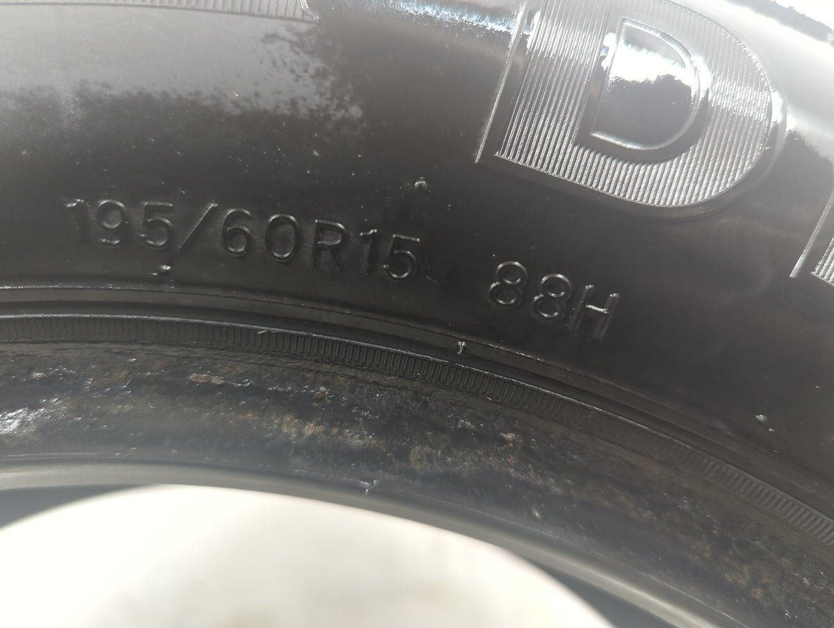 Used Tire 195/60R15 DELTA TOUR RS 88H - Tread Depth 9/32 - Oemusedautoparts1.com
