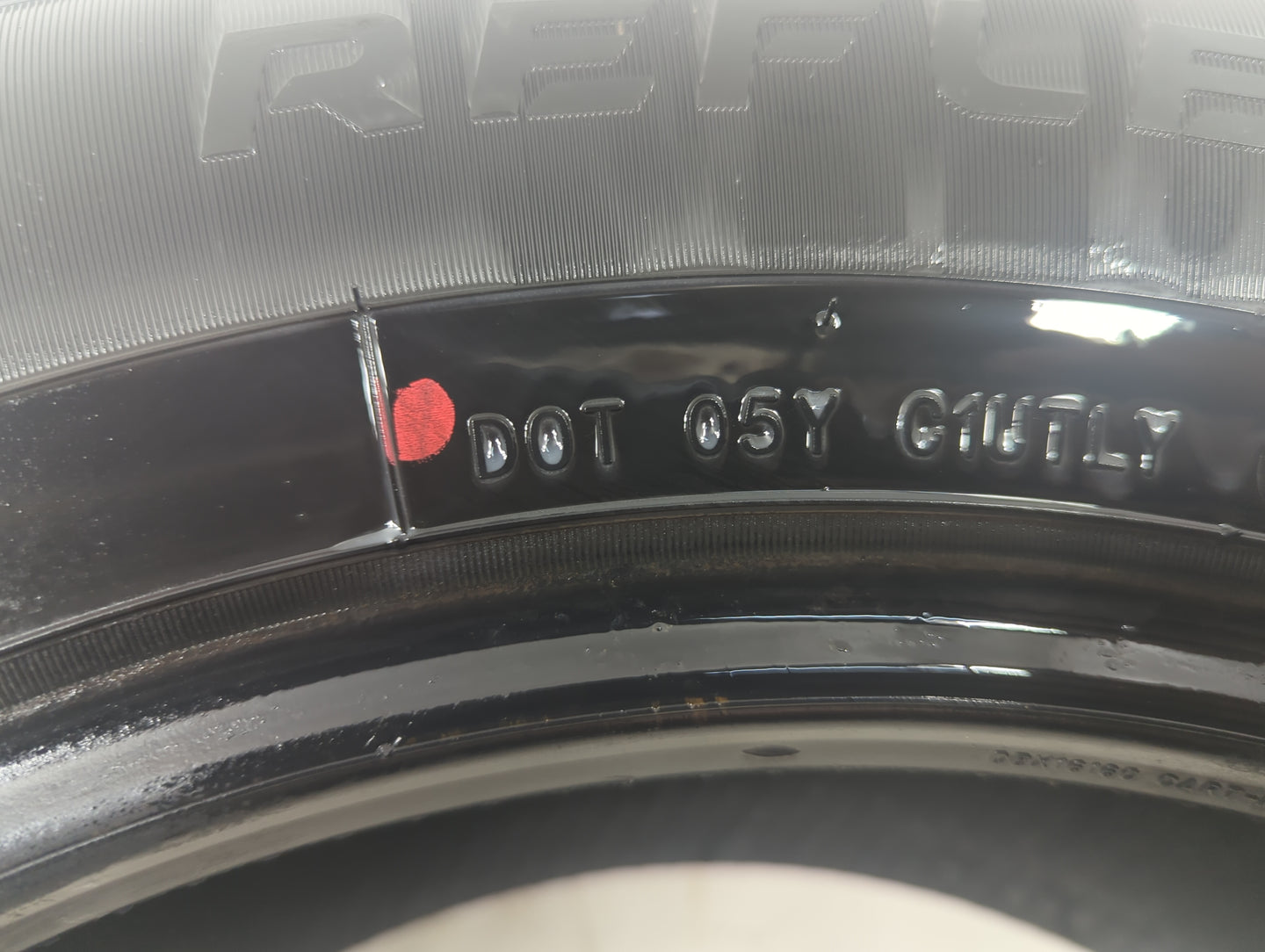Used Tire 215/65R16 IRONHEAD REFLEX H/T 98T - Tread Depth 8/32 - Oemusedautoparts1.com