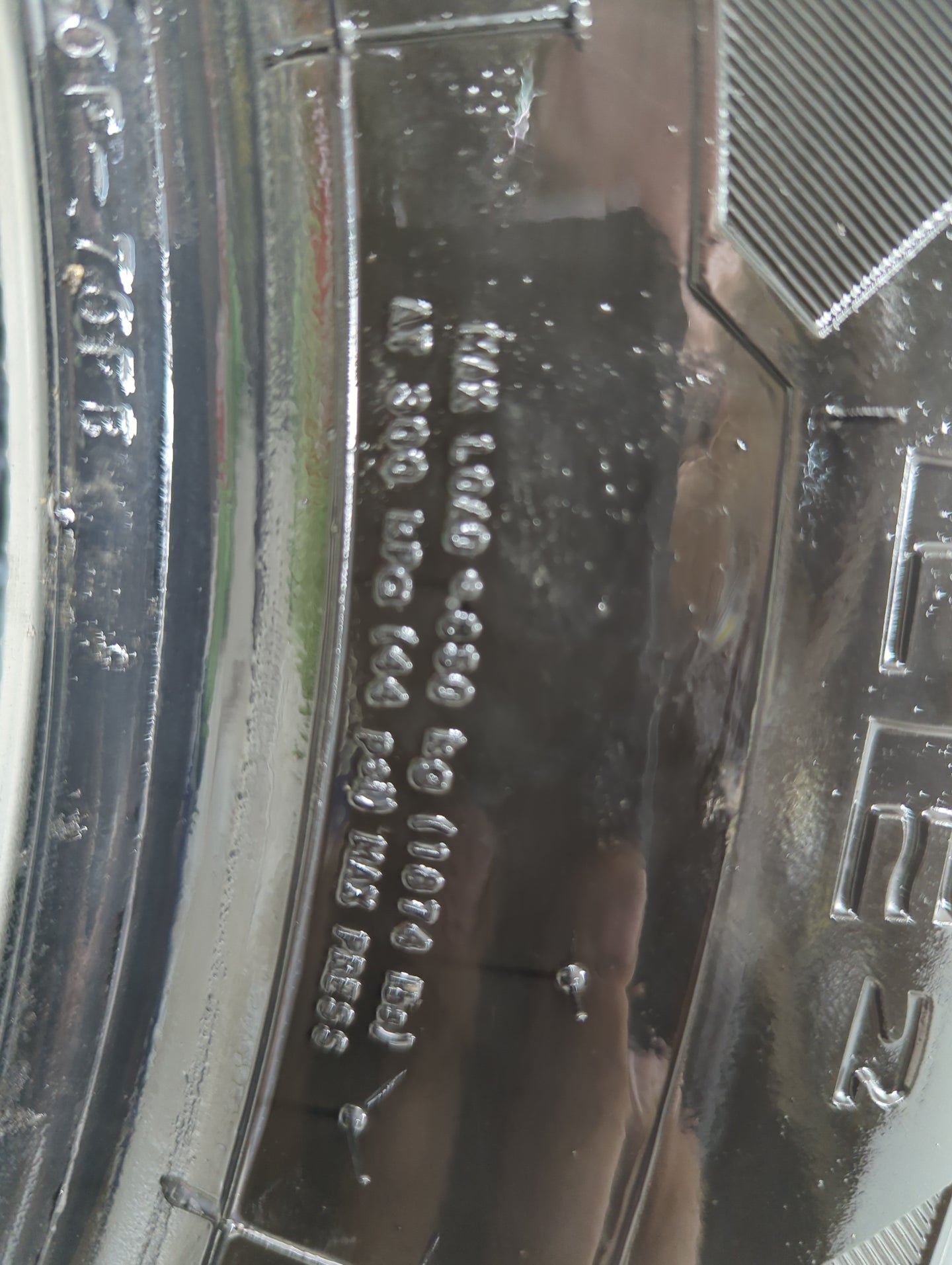 Used Tire 225/65R17 FIRESTONE DESTINATION LE3 102T - Tread Depth 10/32 - Oemusedautoparts1.com