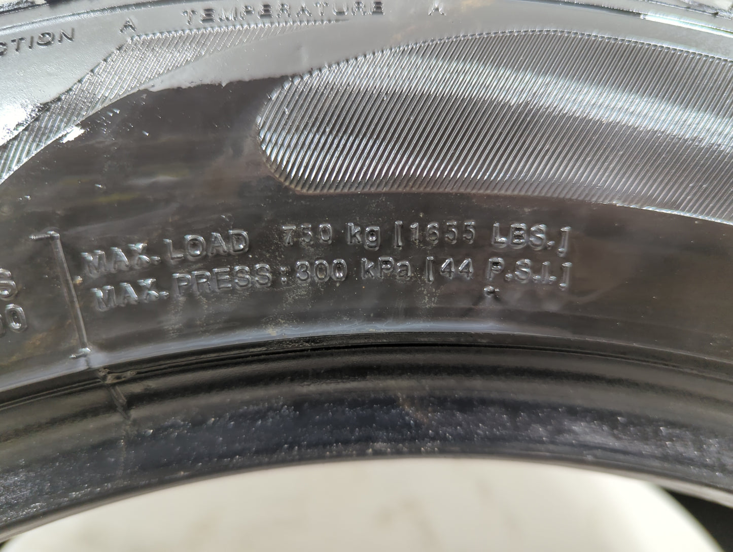 Used Tire 225/55R18 THUNDERER RANGER 98V - Tread Depth 11/32 - Oemusedautoparts1.com