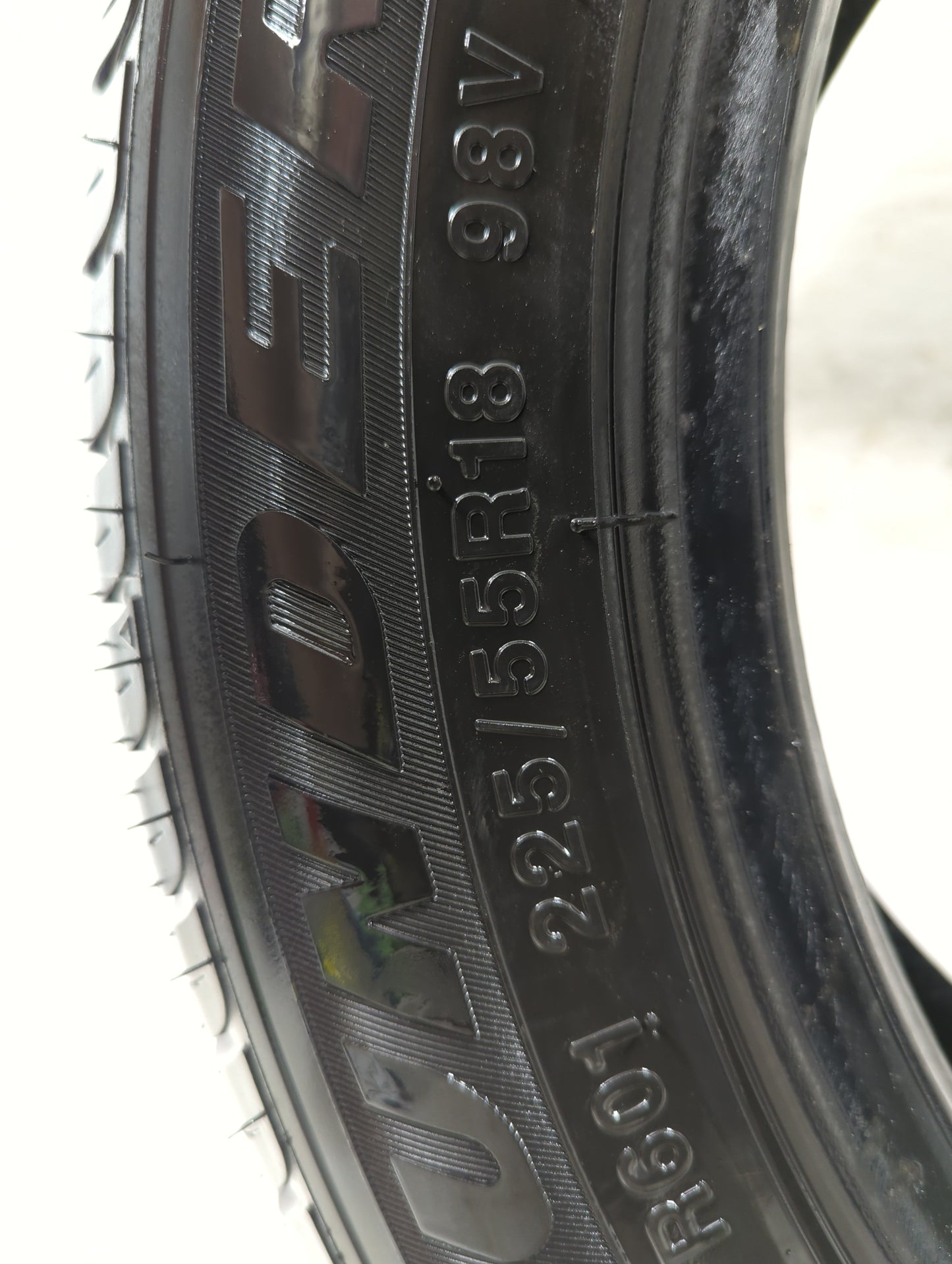 Used Tire 225/55R18 THUNDERER RANGER 98V - Tread Depth 11/32 - Oemusedautoparts1.com