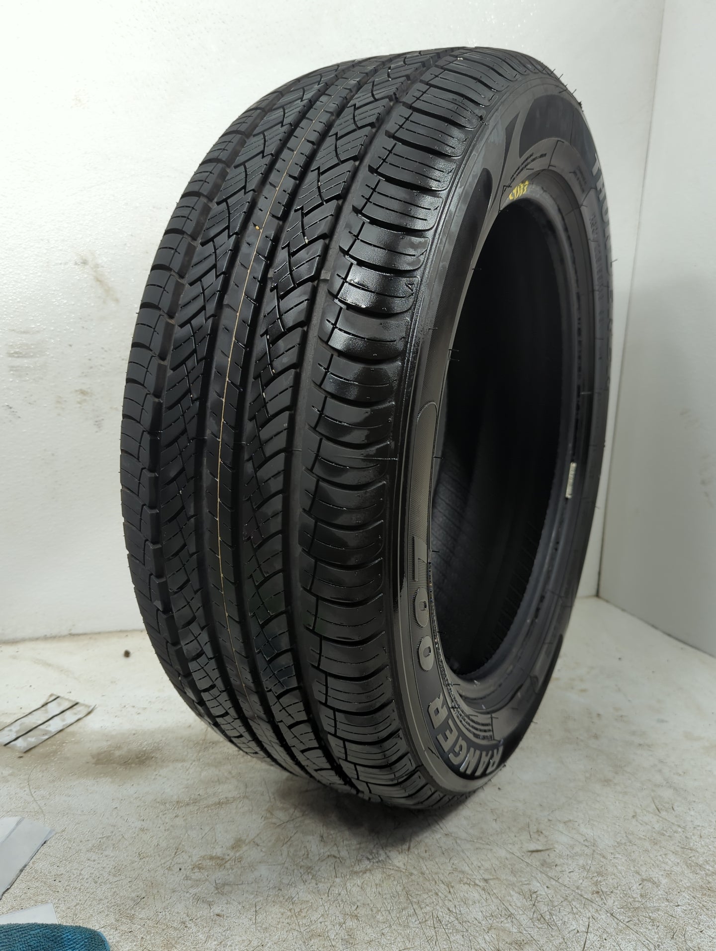 Used Tire 225/55R18 THUNDERER RANGER 98V - Tread Depth 11/32 - Oemusedautoparts1.com