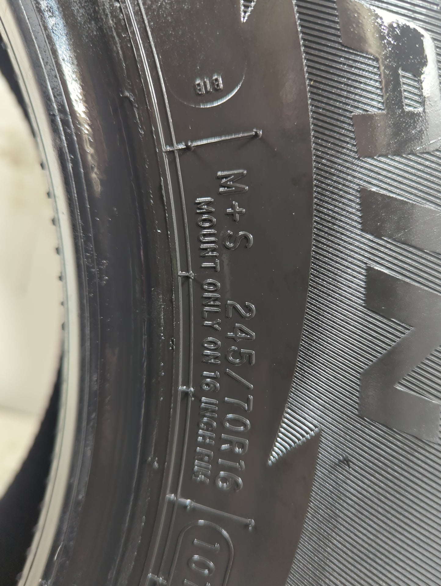 Used Tire 245/70R16 COOPER DISCOVERER ALL-TERRAIN 111T - Tread Depth 14/32 - Oemusedautoparts1.com